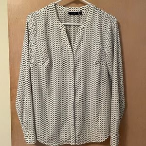 🍁3 for $15🍁 Apt.9 White and Black Printed Blouse